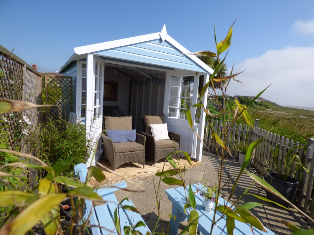 The beach hut at Pebble Cottage